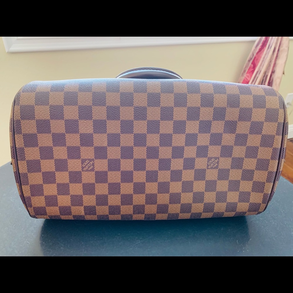 Authentic LV Ribera mm size - Picture 6 of 9